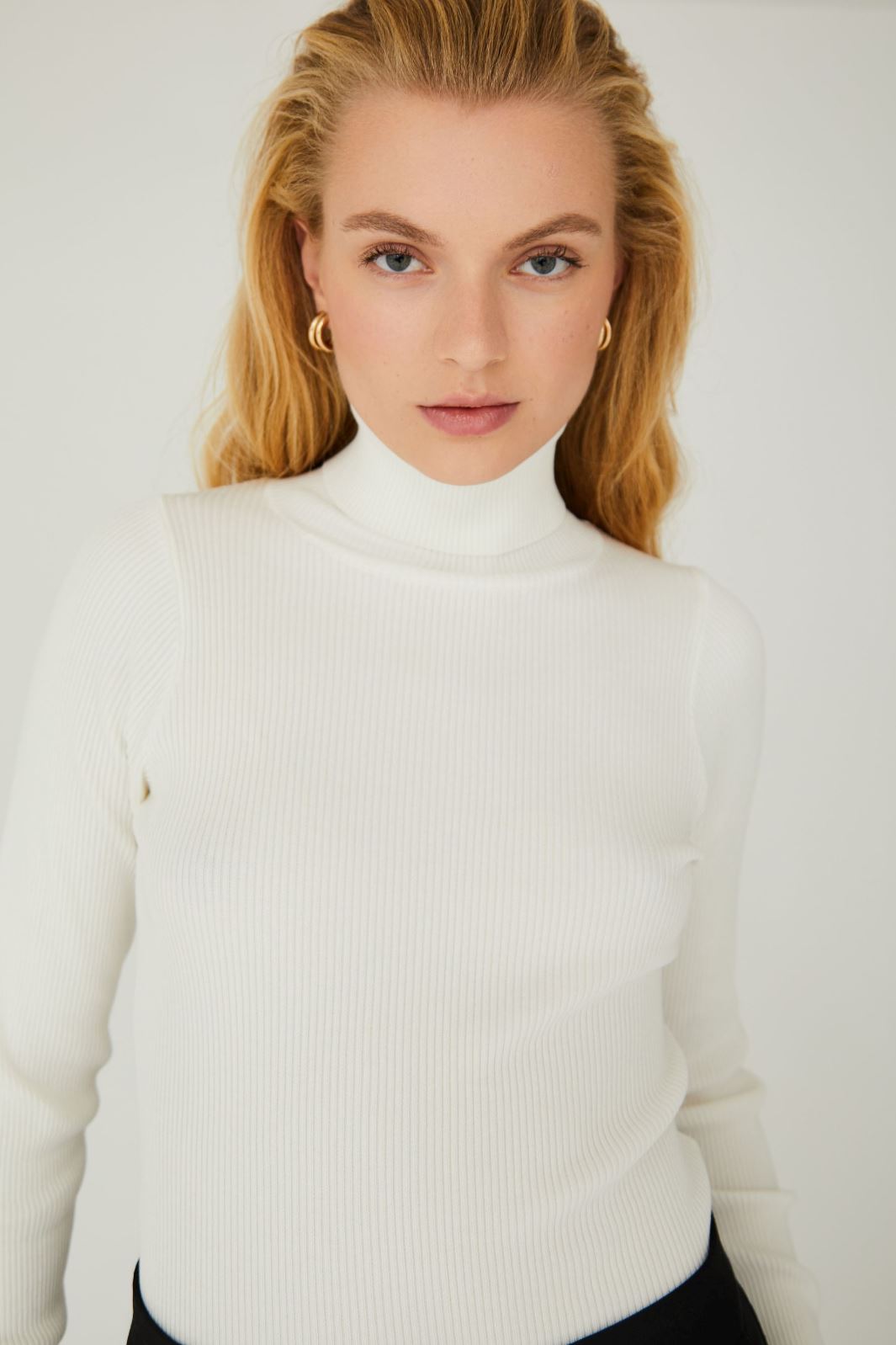 A-View - Rib Rollneck Blouse - 005 Off White Strikbluser