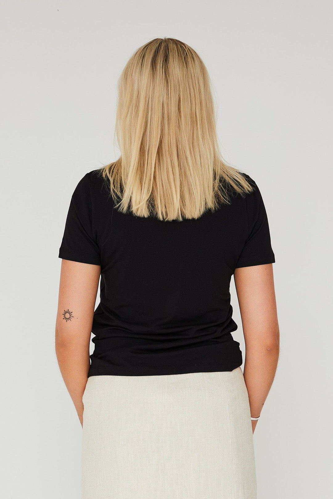 A-VIEW - Stabil Top S/S - 999 Black T-shirts