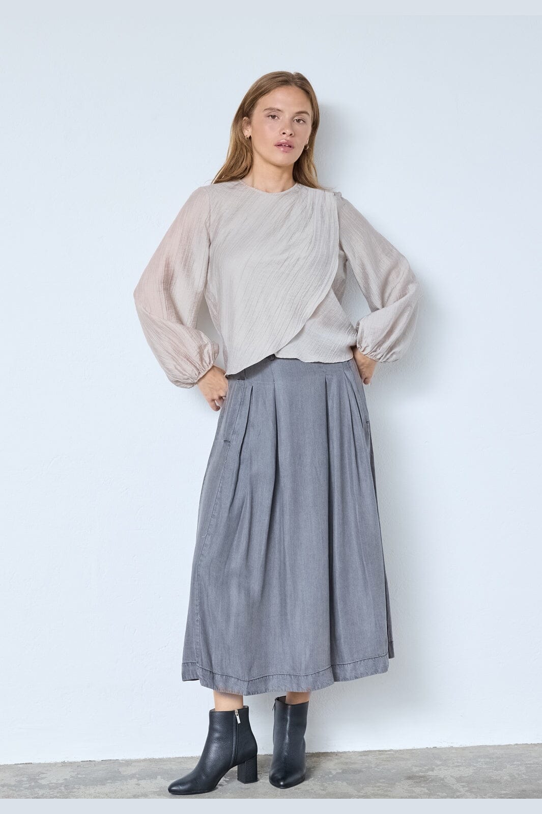 Co´Couture - Connycc Drape Blouse 45004 - 984 - Mink