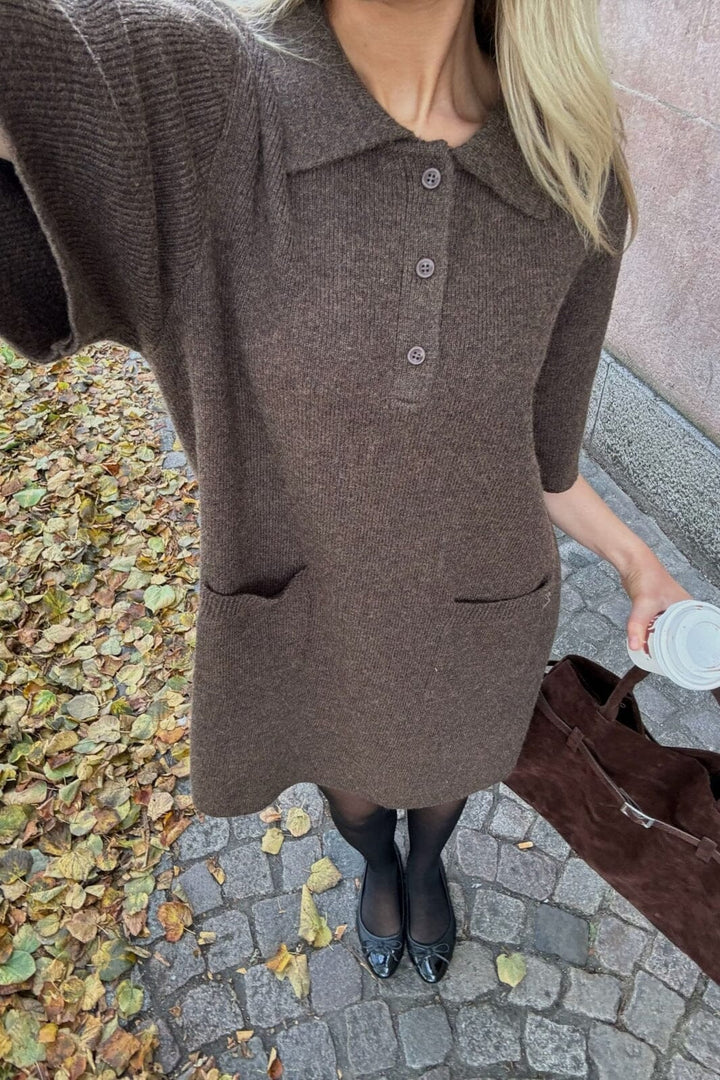 Forudbestilling - BYIC - Sific Knit Dress H097-3 - Dbrown Dark Brown Kjoler