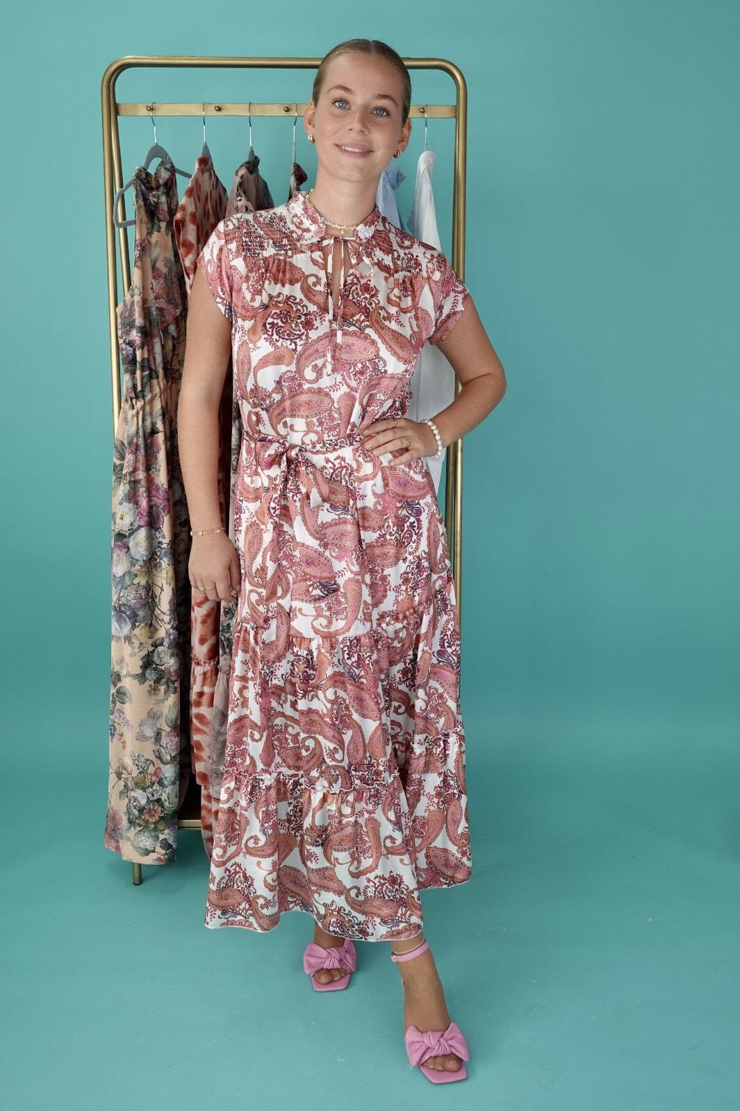 Forudbestilling - Karmamia - Nola Dress - White Poppy (Maj/Juni) Kjoler