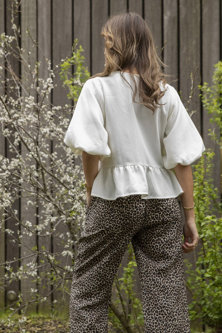 Forudbestilling - Love & Divine - Love1024-23 - 843 Leo Bukser