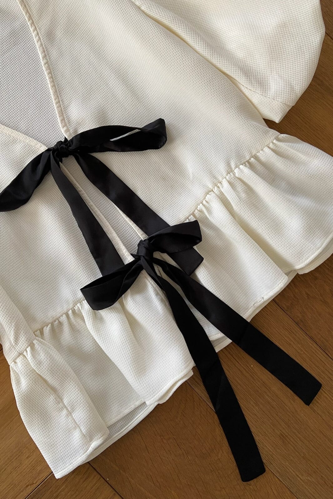 Forudbestilling - Love & Divine - Love1131 - 119 Cream/Black Bluser