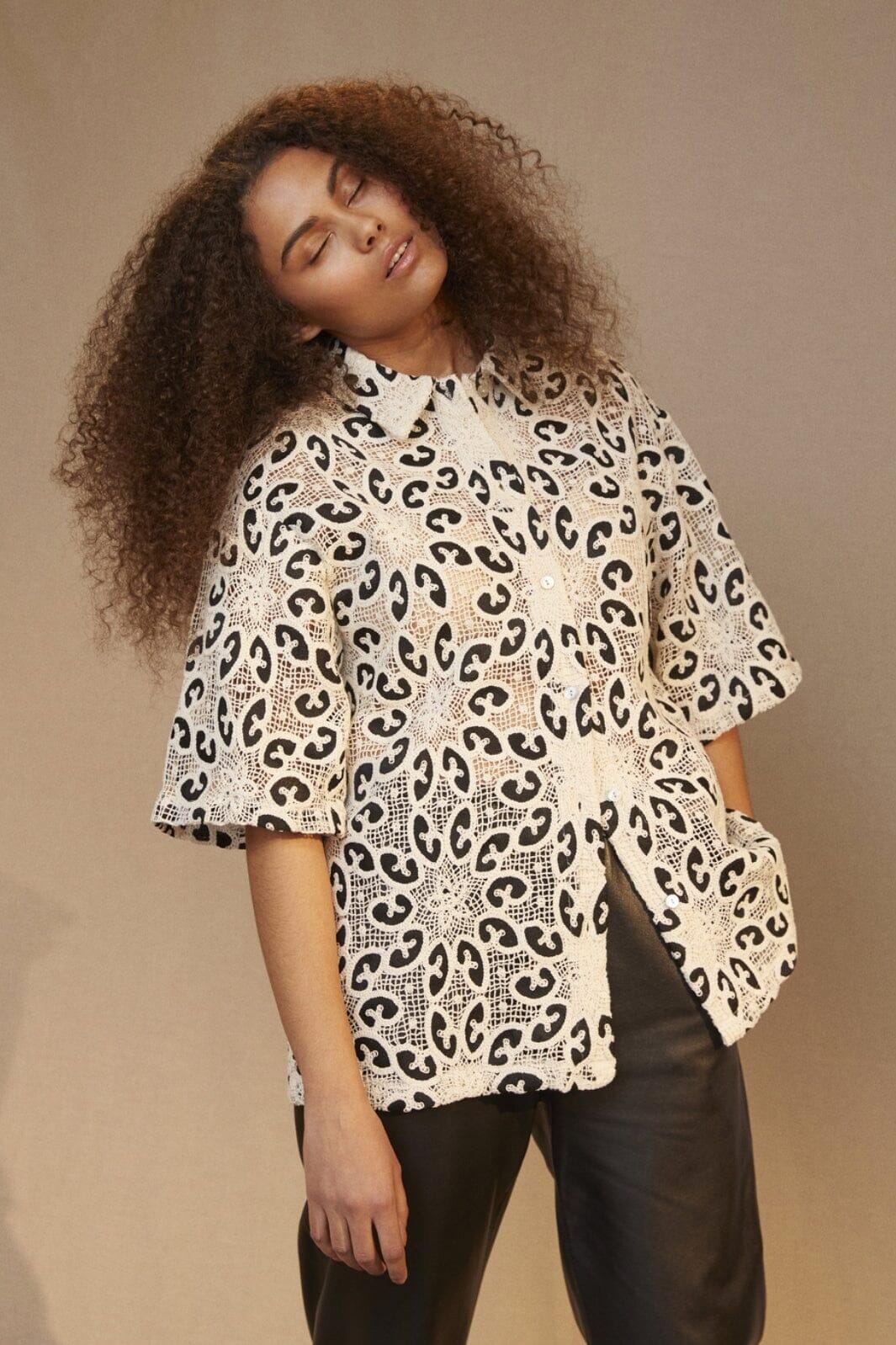 Love & Divine - Love1092 - 112 Cream/Black Skjorter