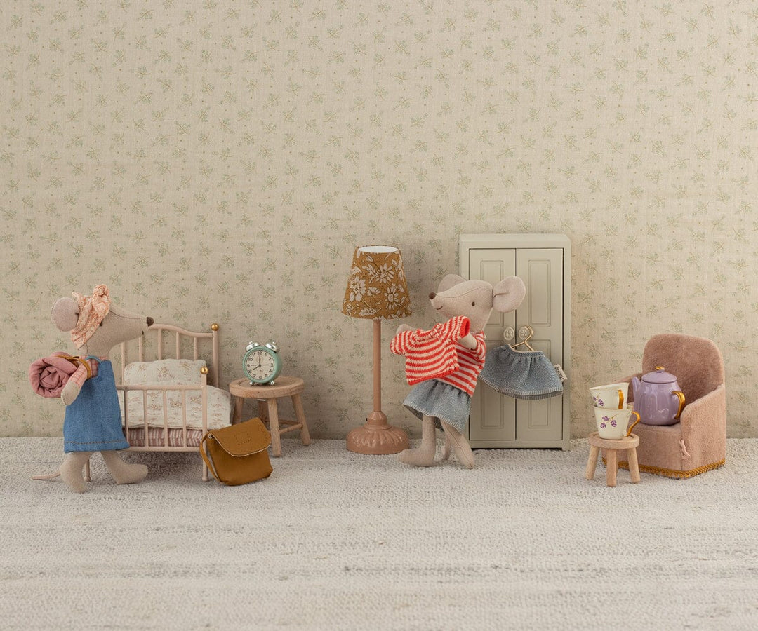 Maileg - Strikket Sweater Og Nederdel, Storesøster Mus - Bigsister/Brother Legetøj