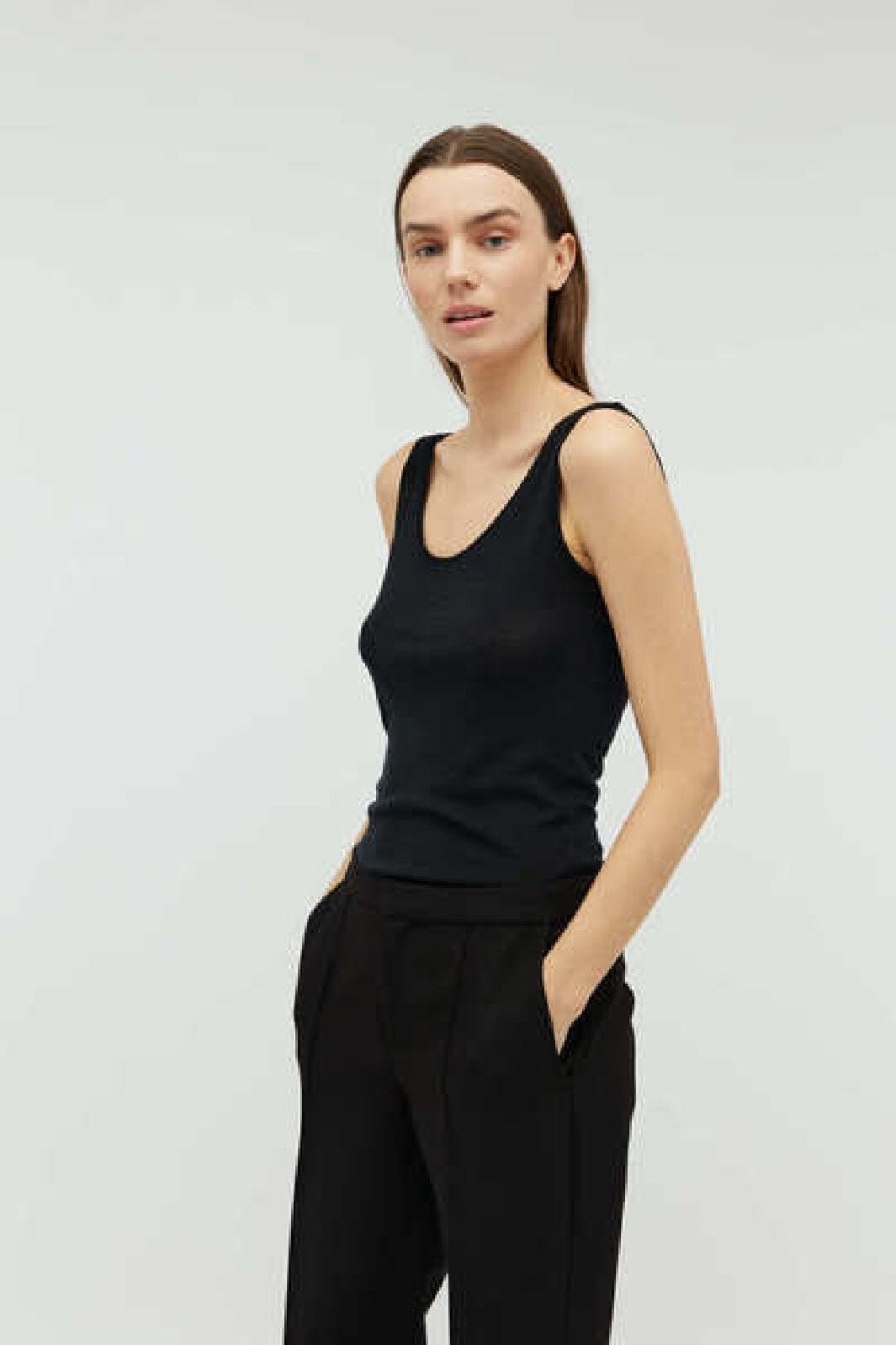 Mbym - Sina-M - 880 Black Toppe