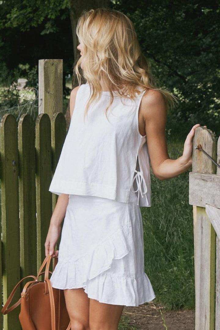 Neo Noir - Svetlana Linen Top - White Toppe