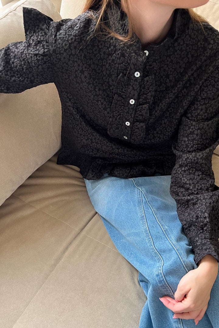 Noella - Reno Ruby Ruffle Blouse - 006 Black Bluser