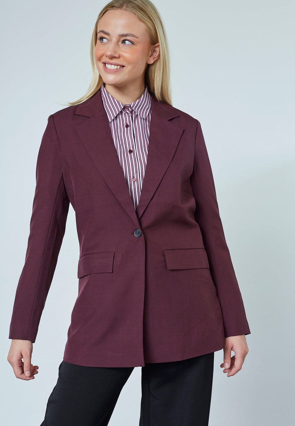 Sisters Point - Viksa-Bl 19161 - 516 - D. Bordeaux Blazere