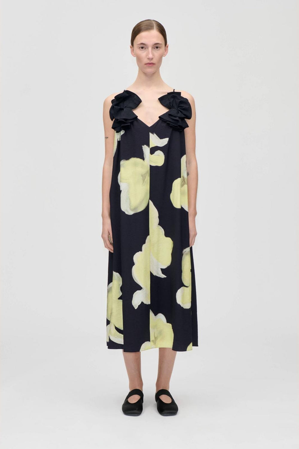 Stine Goya - 2450 Printed Viscose, Floral Long Dresssg-ps26-d207-2450 - Yellow Petunias Kjoler