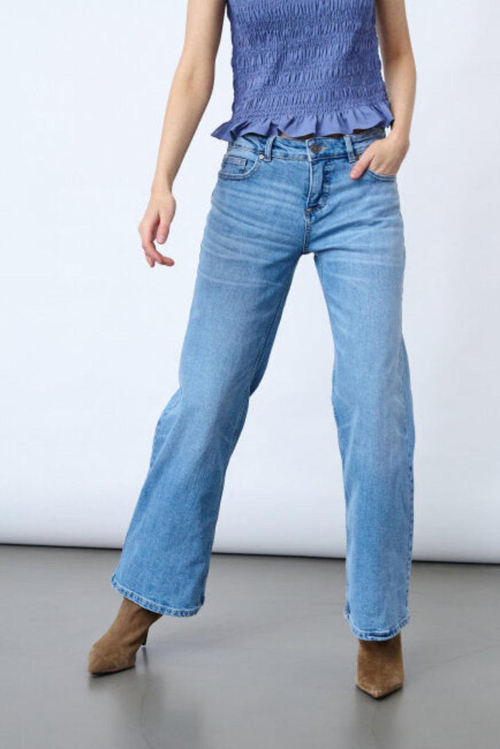 Sisters Point - Owi-Mid.W 19245 - 920 - Mid Blue