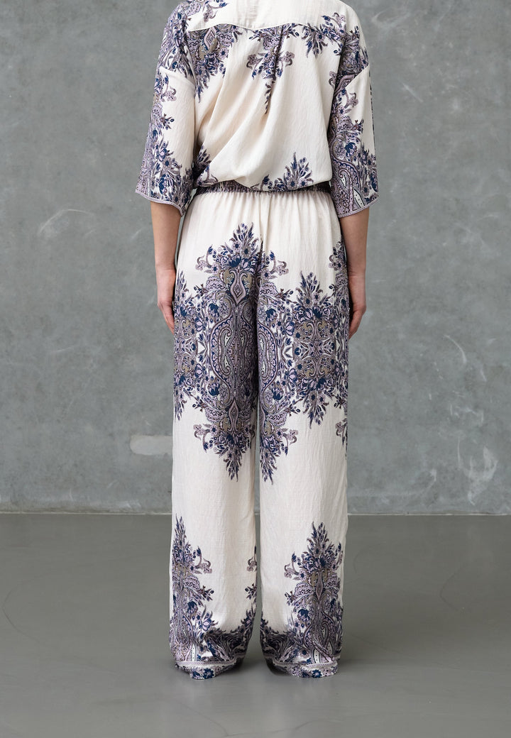 Love & Divine - Love1024-62 19893 - 802 - Champagne Paisley