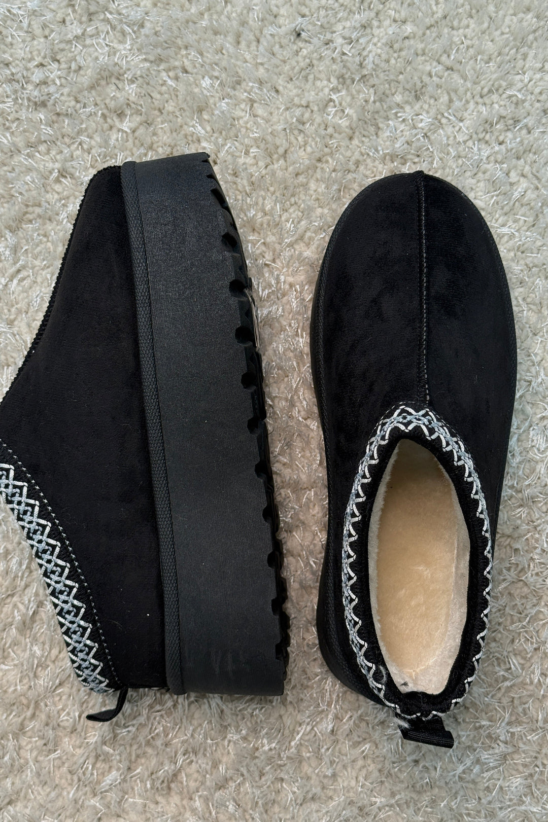 Bloom - Acacia Slipper - Black