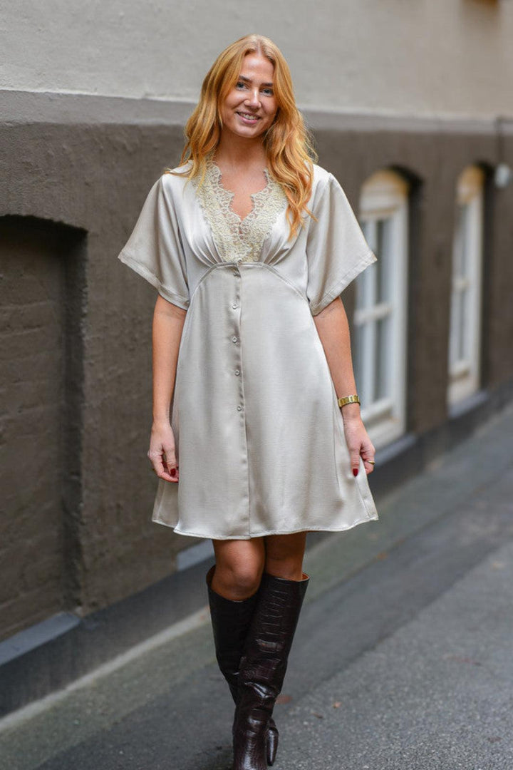 A-View - Sille Dress AV2697 - 004 - Sand