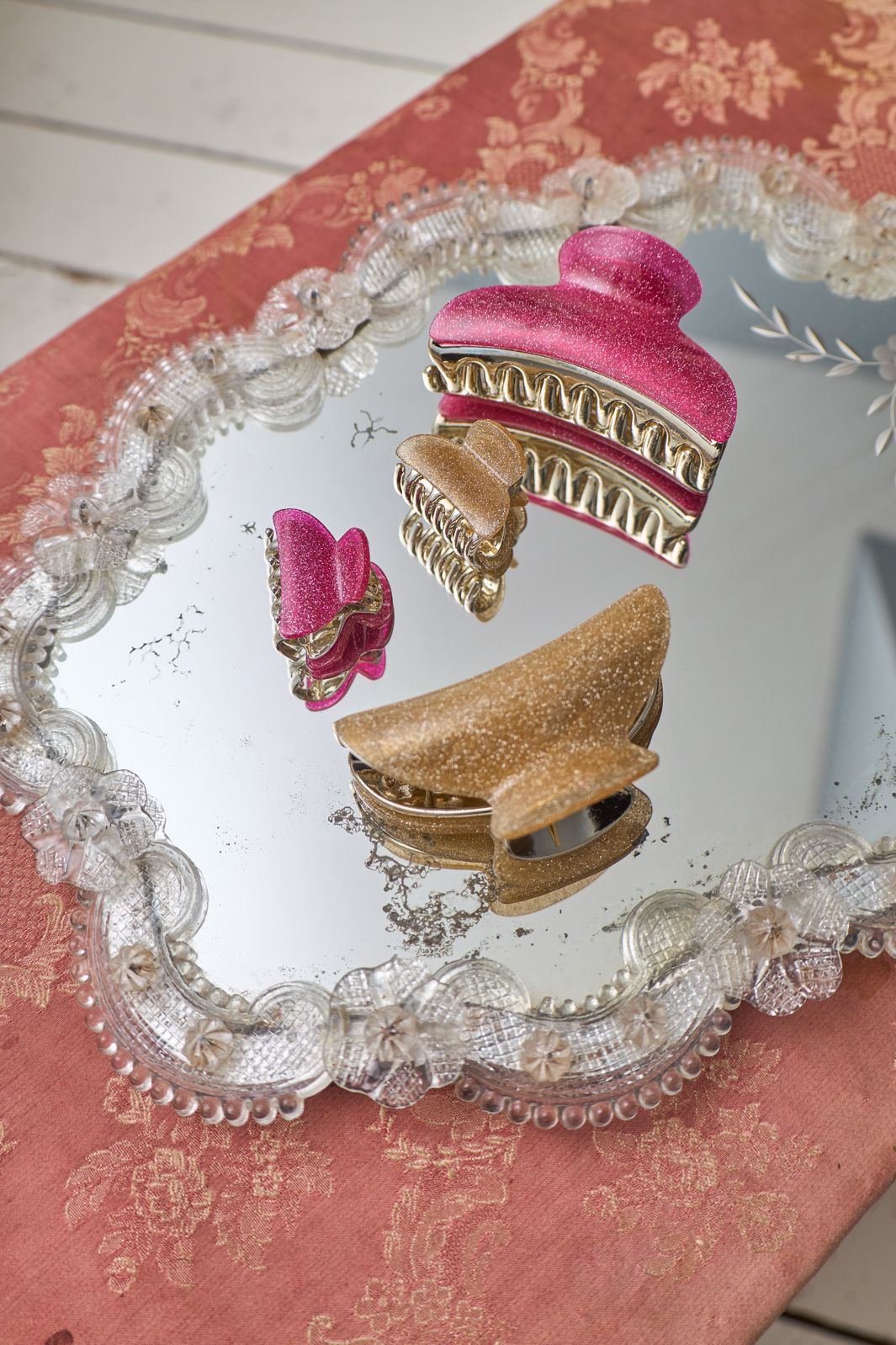 Black Colour - Bcglint Small Hair Claw 6003 - Golden