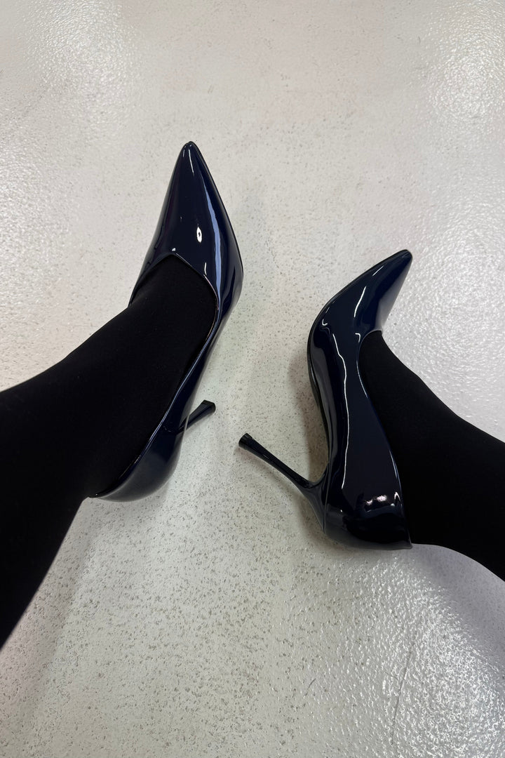 Bloom - Daffodilstiletto - Navy Stiletter 