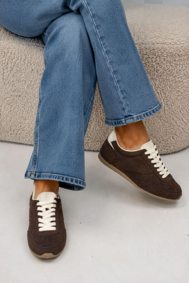 Bloom - Verbascum Sneakers - Dark Maroon Sneakers 