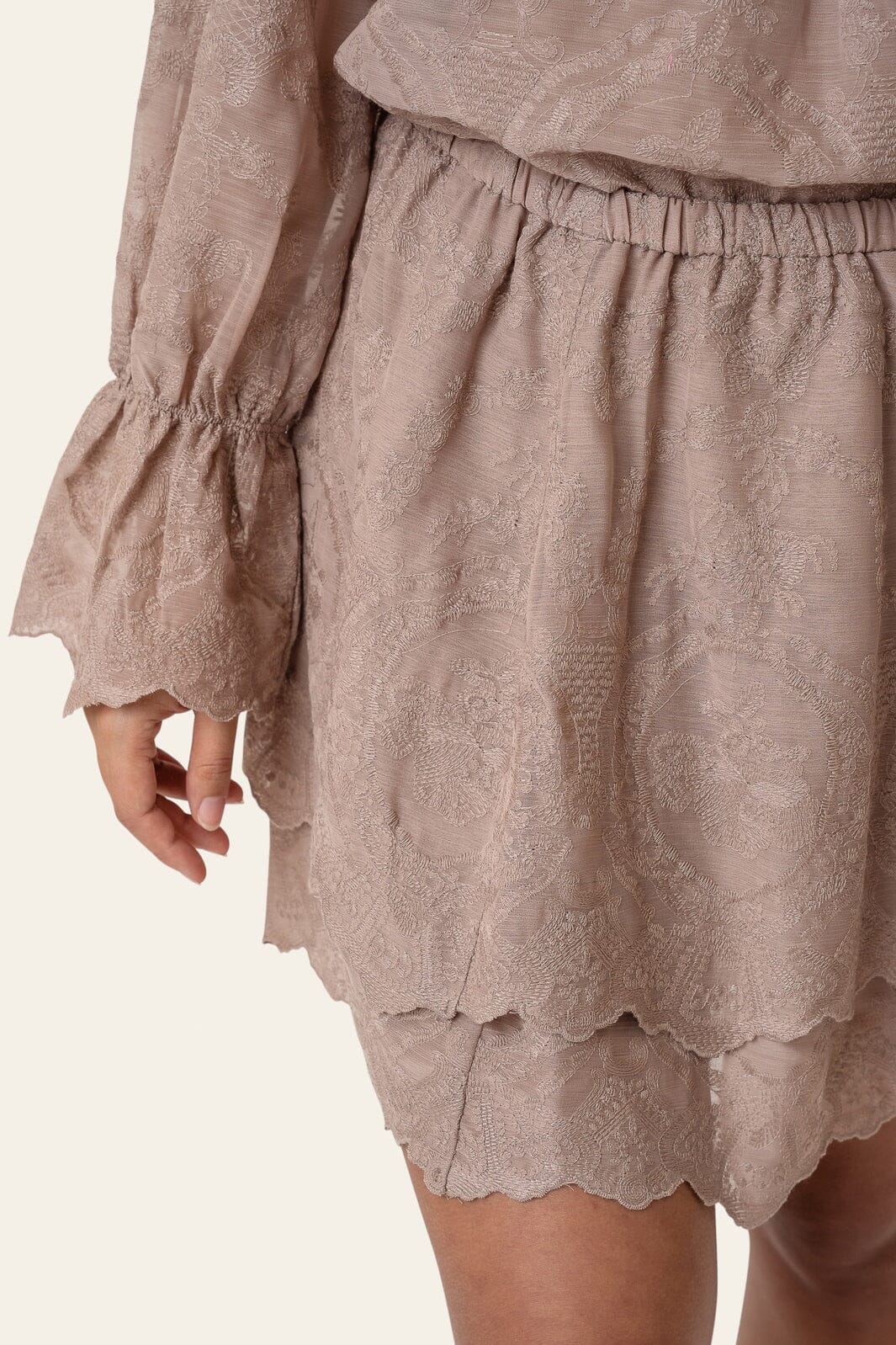 BYIC - Ellinoric Lace Mini Skirt 2576 - Vintage Light Brown
