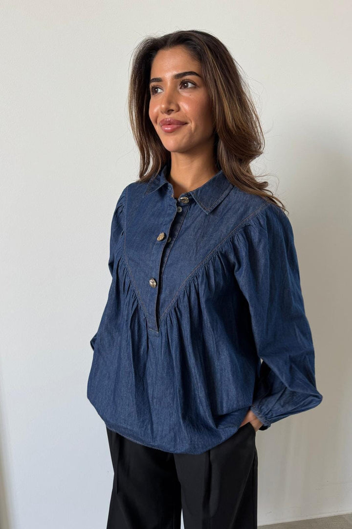 Continue - Dagny 15082 - Chambre Bluser 