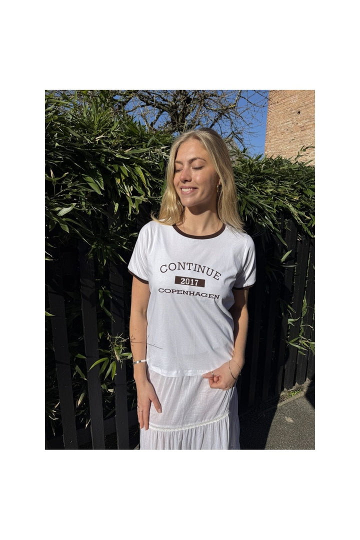 Continue - Dea 15250 - White W. Brown