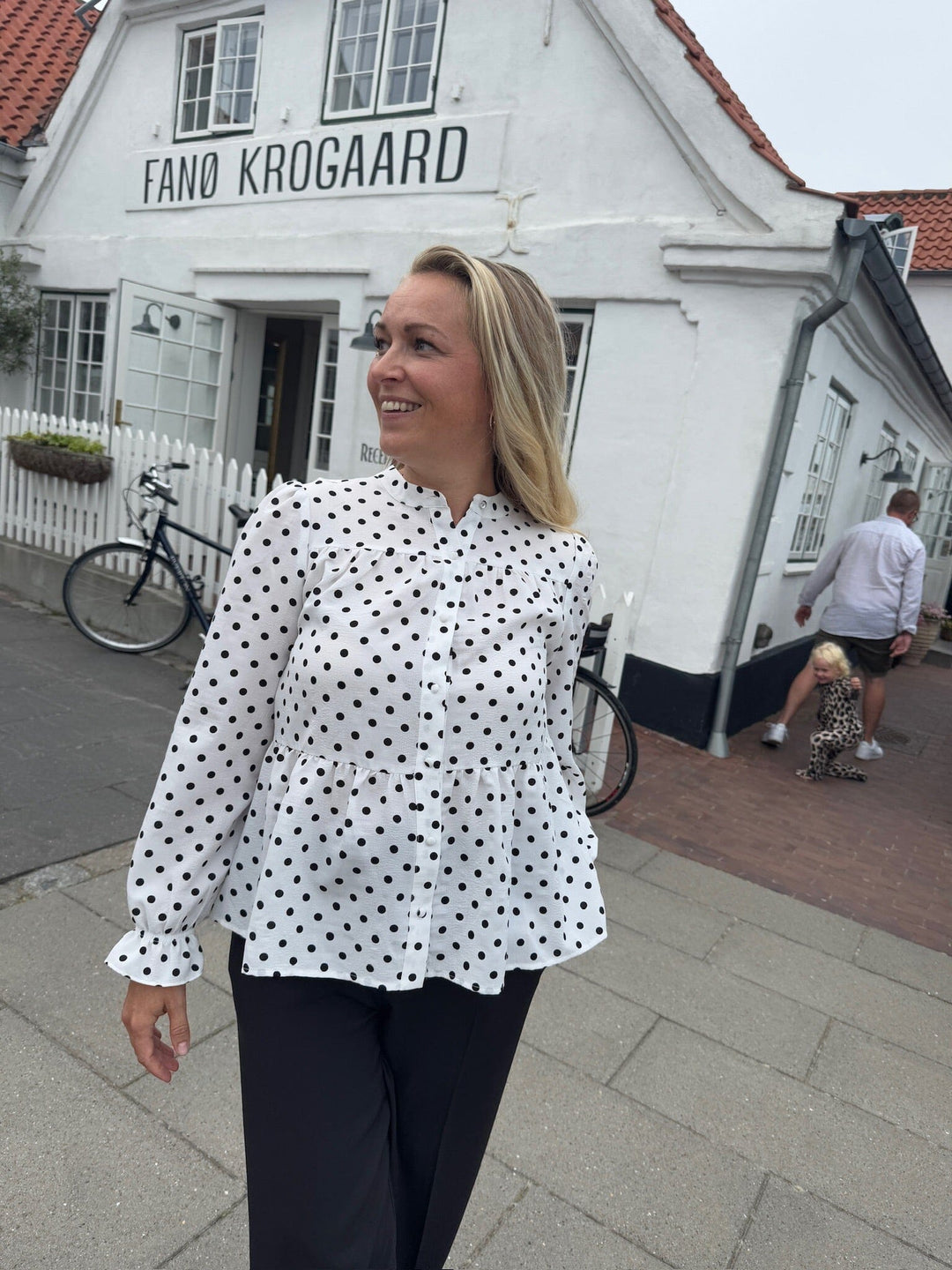 Dear Molly - Dot Blouse 127510B - White W.black Dots Bluser 