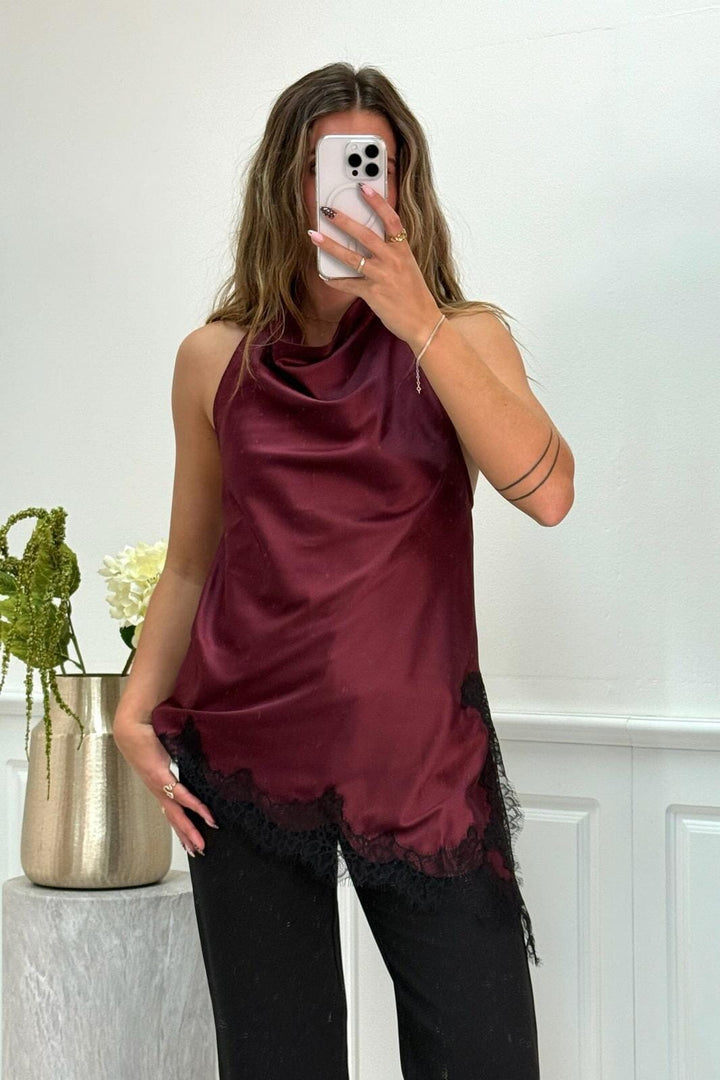 Dear Molly - Halterneck Lace - Bordeaux Toppe 