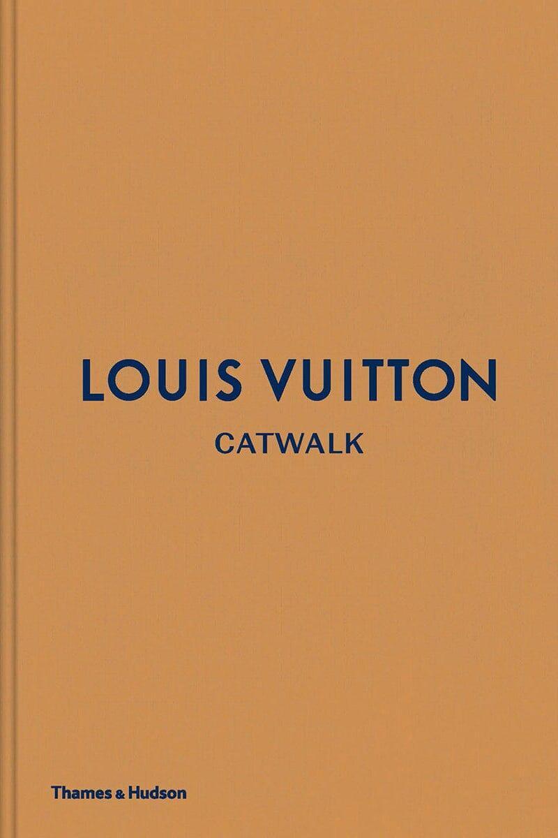 New Mags - Louis Vuitton Catwalk TH1018