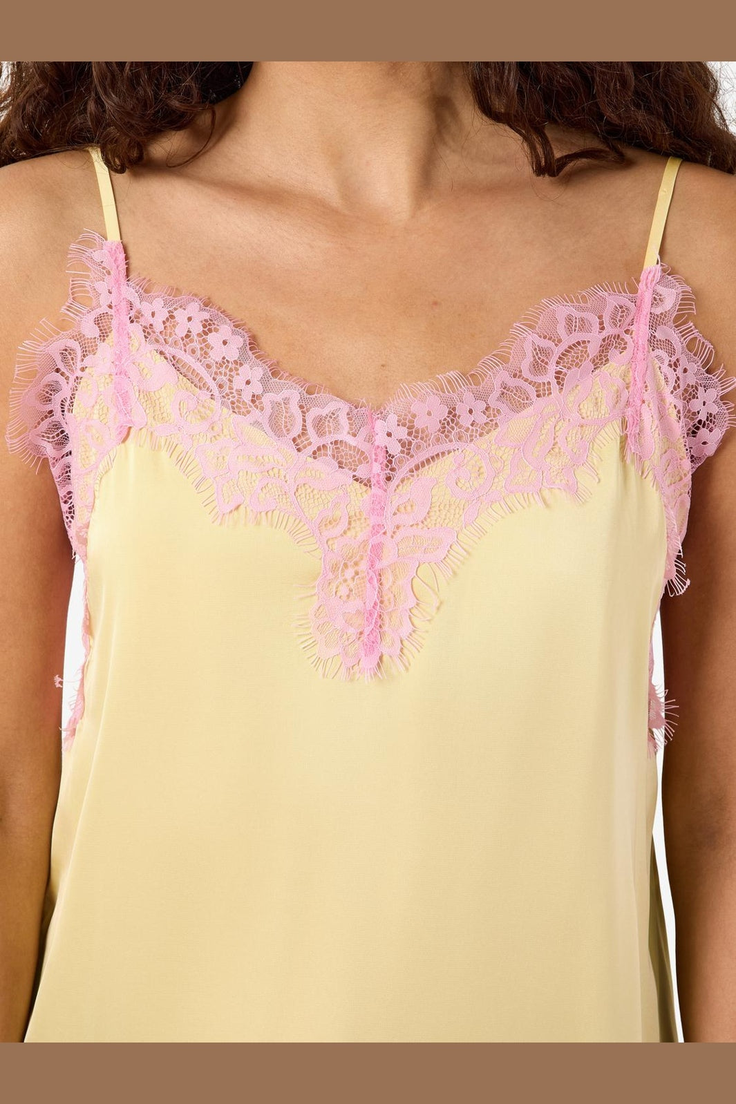 Noisy May - Nmjessica Assymetric Singlet Top - 5231155 French Vanilla Pirouette Lace