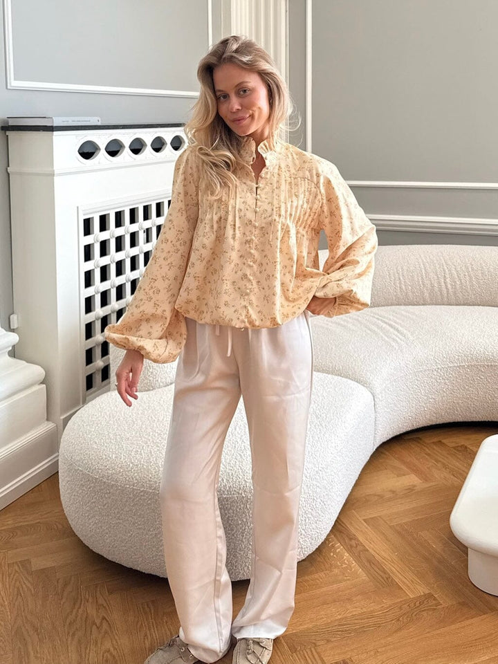 Forudbestilling - BYIC x Molly&My - Ingeborgic Shirt A23929 - Yellow Flower Print Skjorter 