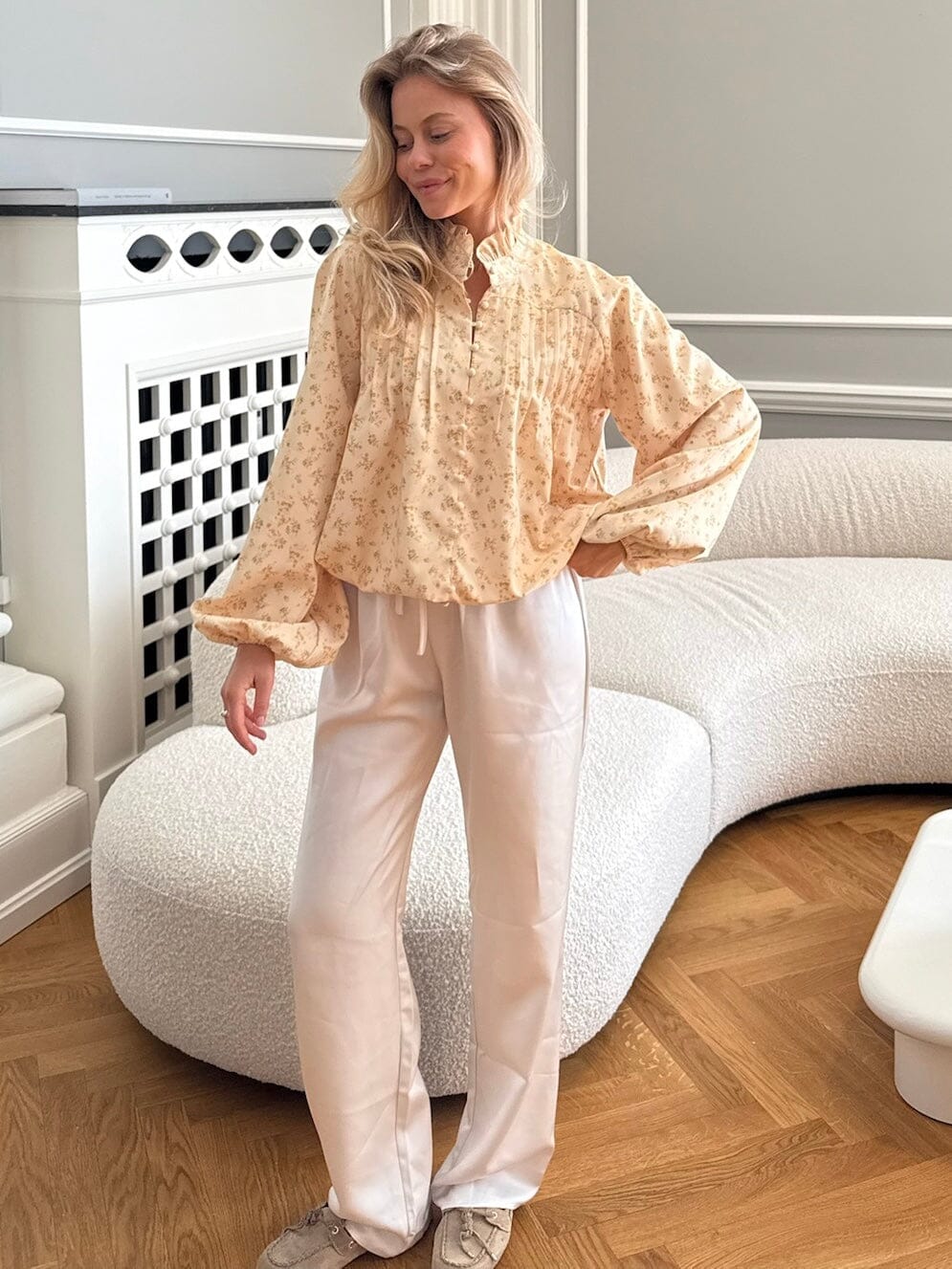 Forudbestilling - BYIC x Molly&My - Ingeborgic Shirt A23929 - Yellow Flower Print Skjorter 