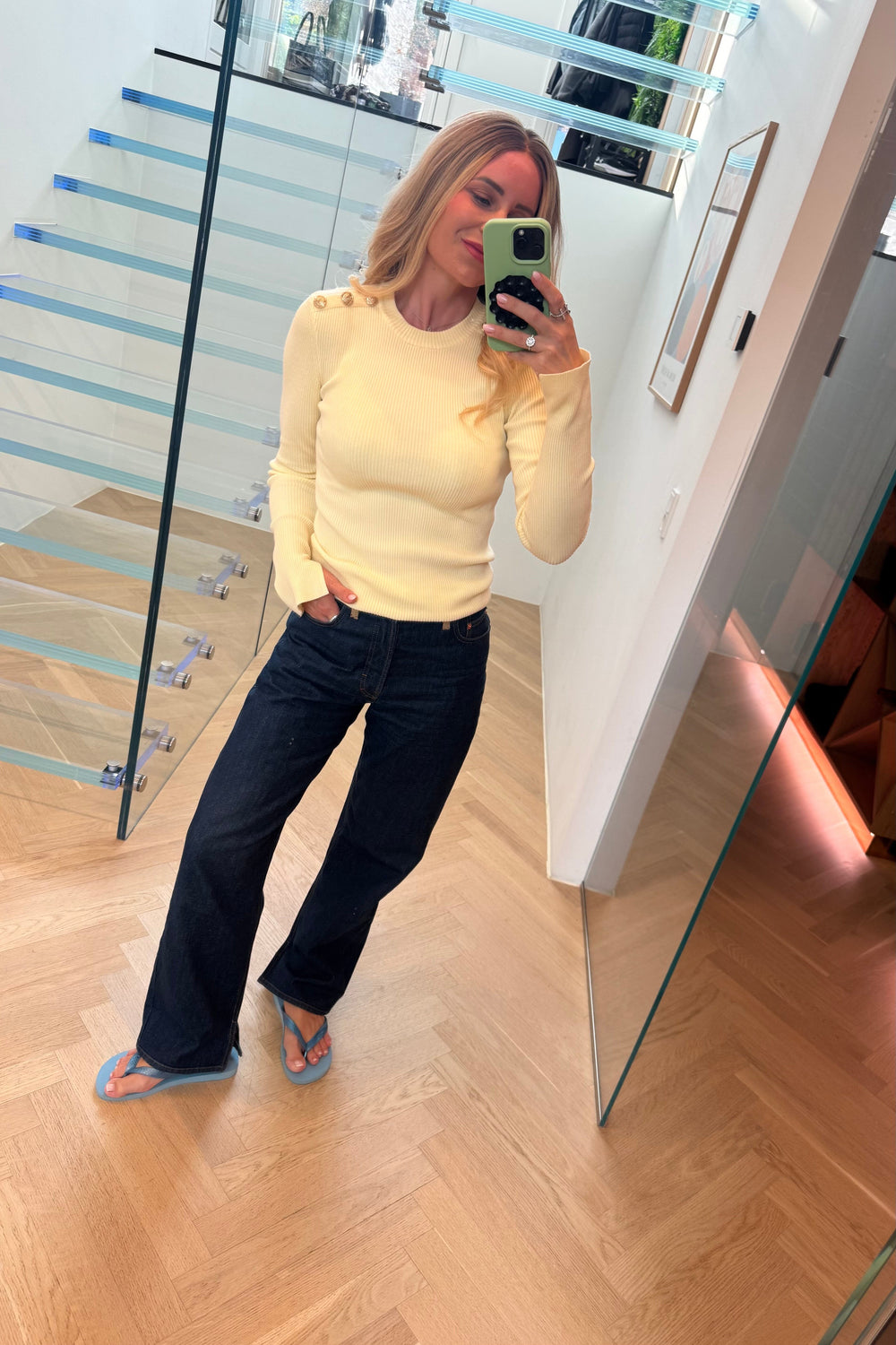 Forudbestilling - Valentin Studio - Gold Button Knit Blouse 160471 - 191 - Light Yellow Bluser 