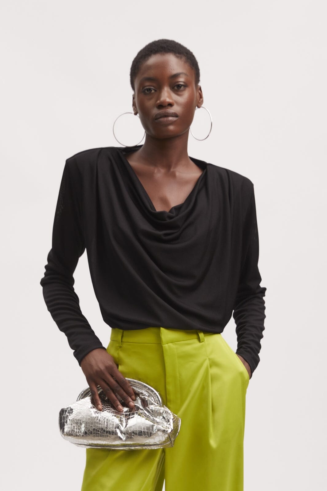 Gestuz - UminaGZ blouse - Jet Set Bluser 