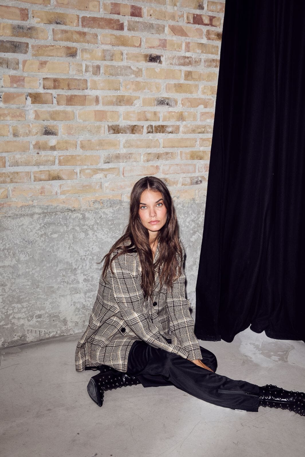 Haute L'Amitié - Blanket Check Blazer HL10270 - Mocca Blazere 