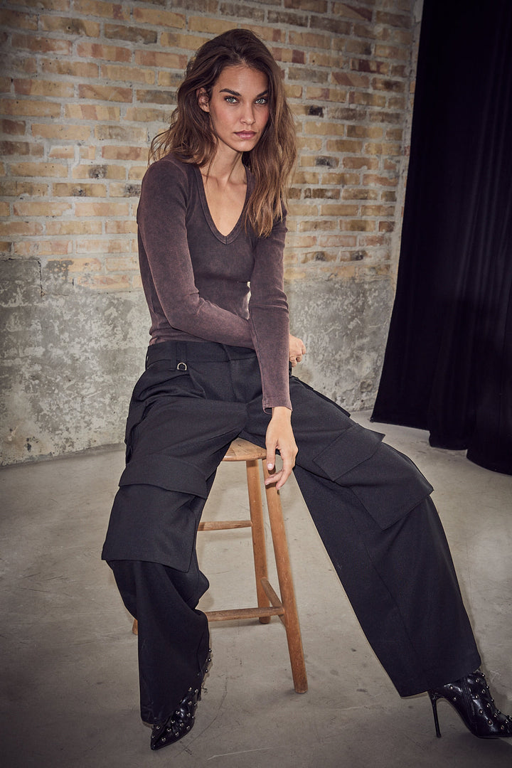 Haute L'Amitié - Deep V Ls Rib Acid Tee HL10892 - Mocca Acid Wash