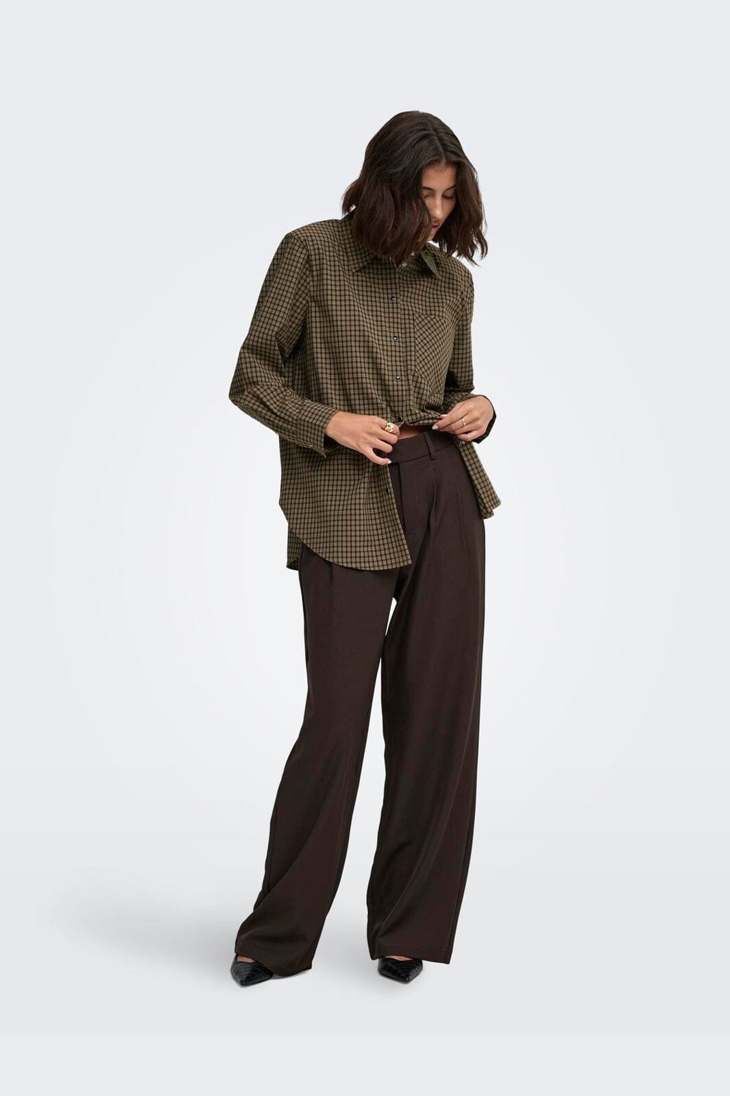 JDY - Jdylou L/S Shoulderpad Shirt - 5130715 Toasted Coconut Cloud Dancer & Black