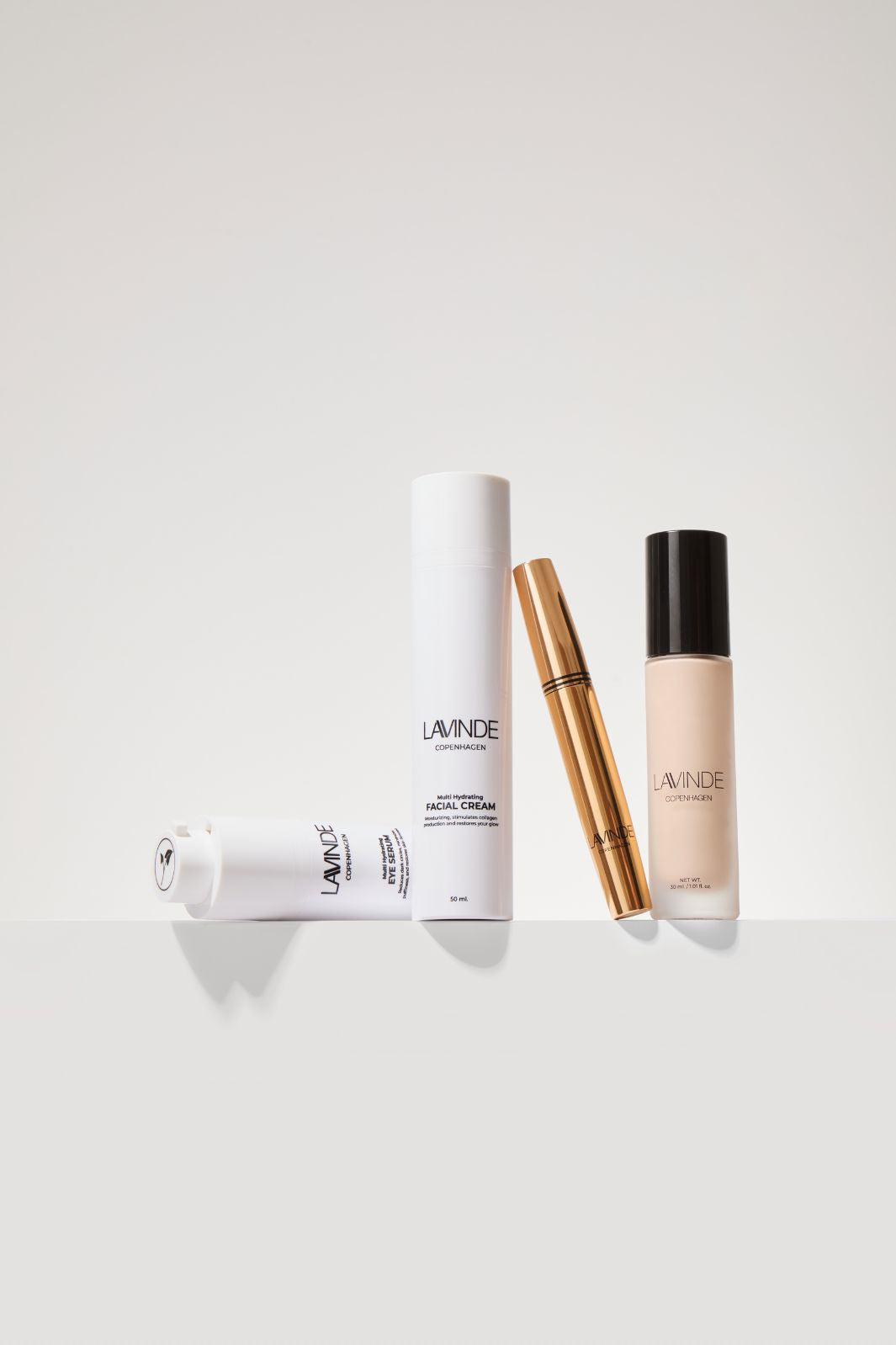 Lavinde Copenhagen - Natural Glow Liquid Foundation Cool Beige 209 - 130601 - 30 ml Foundation 