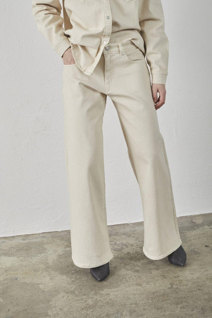 Forudbestilling - Love & Divine - Love1205-1 18183 - 117 - Porcelain Jeans 