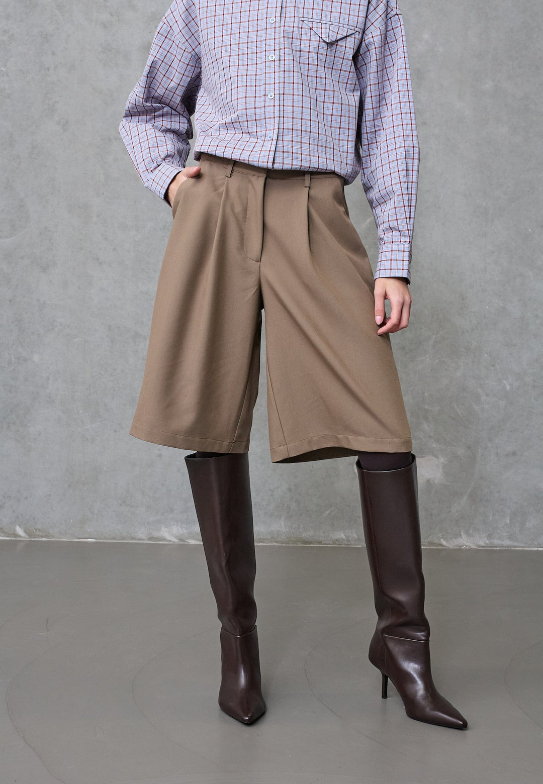 Love & Divine - Love1297 18519 - 205 - Sand Shorts 