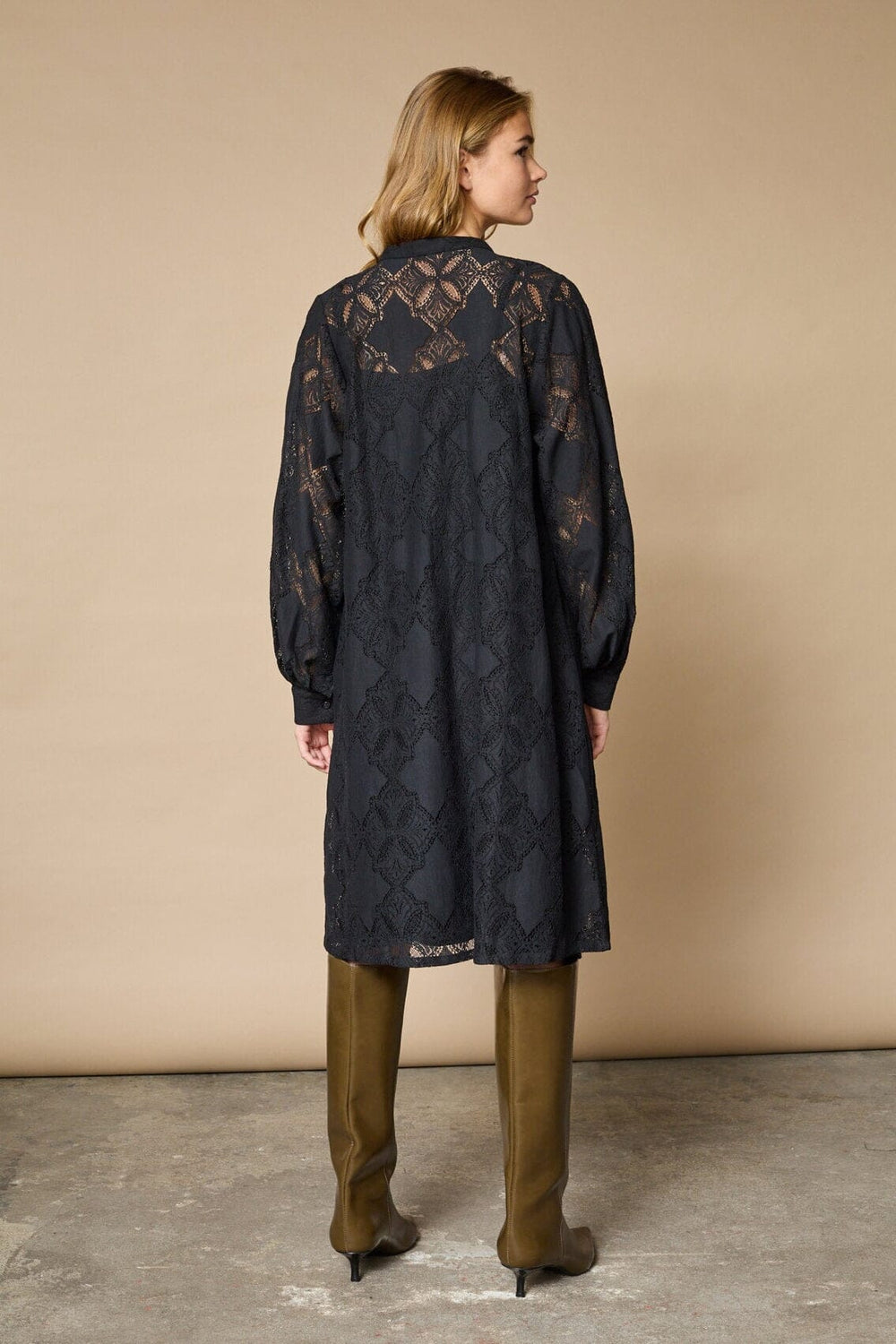 Love & Divine - Love1453 19463 - 000 - Black Kjoler 