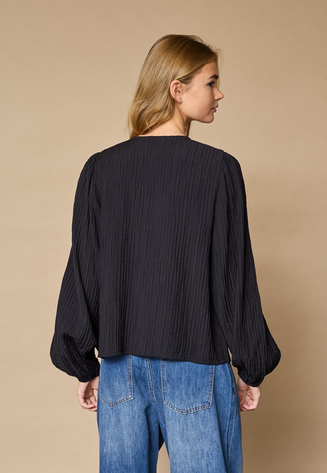 Love & Divine - Love1464 19470 - 000 - Black Bluser 