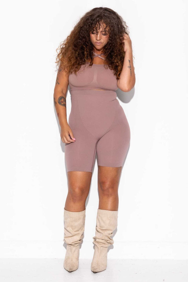 Lykkeland Ateliér - Alturra Highwaist Shaping Shorts L0823901F.214 - Taupe Shorts 