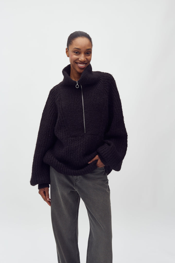 MbyM - Yoza-M 63247572 - 880 - Black Strikbluser 