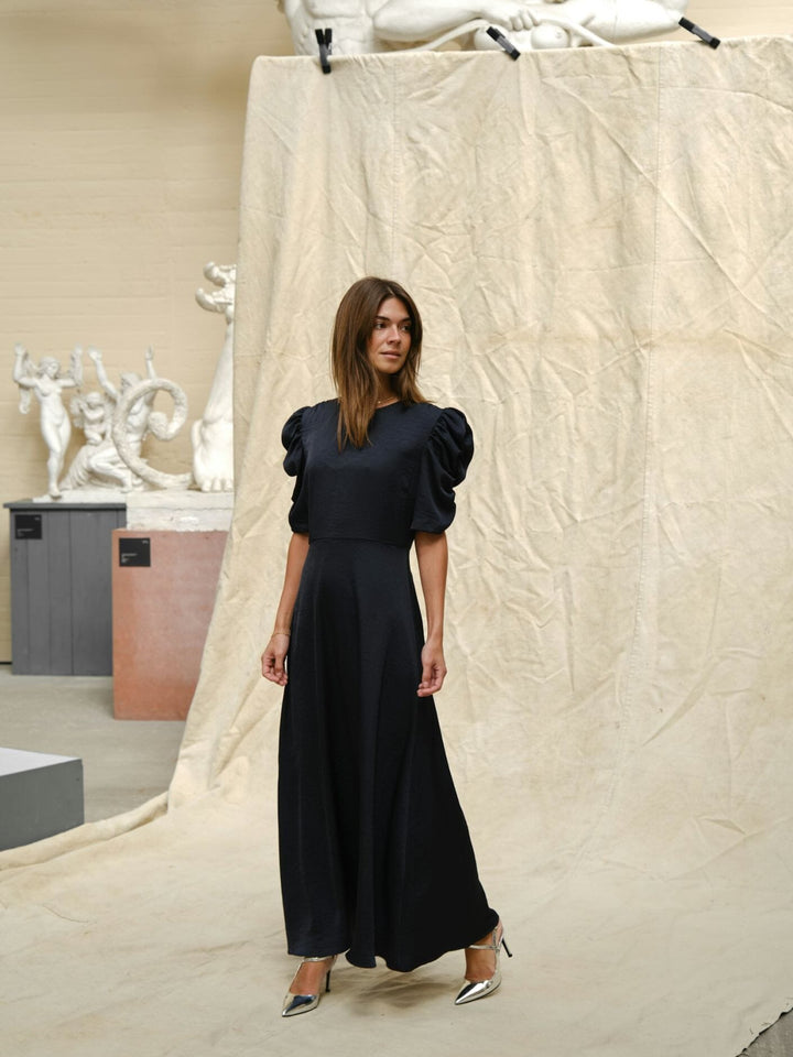 Neo Noir - Benuti Solid Dress 166584 - 141 - Navy Kjoler 