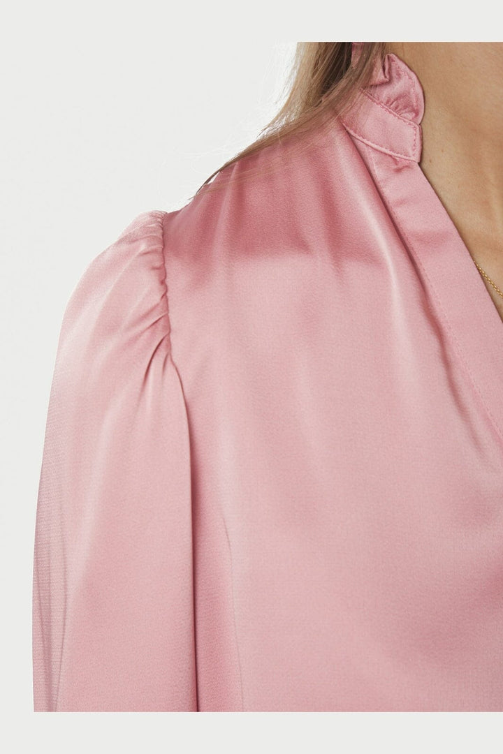 Neo Noir - Delsie Drapy Sateen Blouse 167479 - 754 - Light Pink