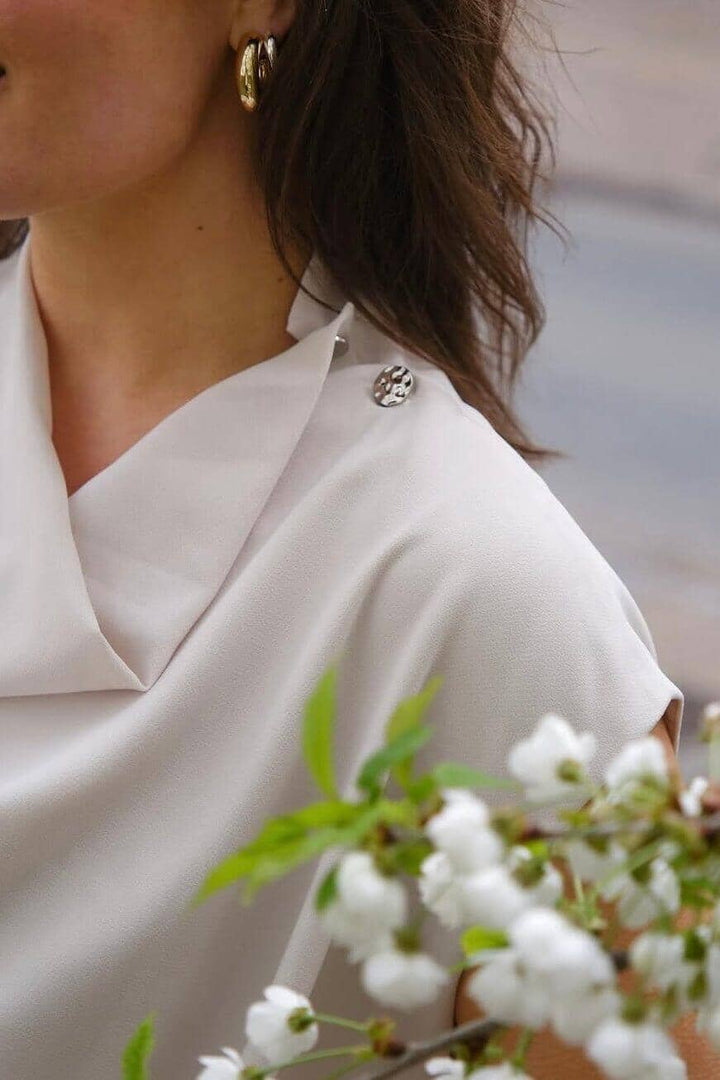 Forudbestilling - Neo Noir - Ellis Blouse 164479 - 124 - Ivory Bluser 