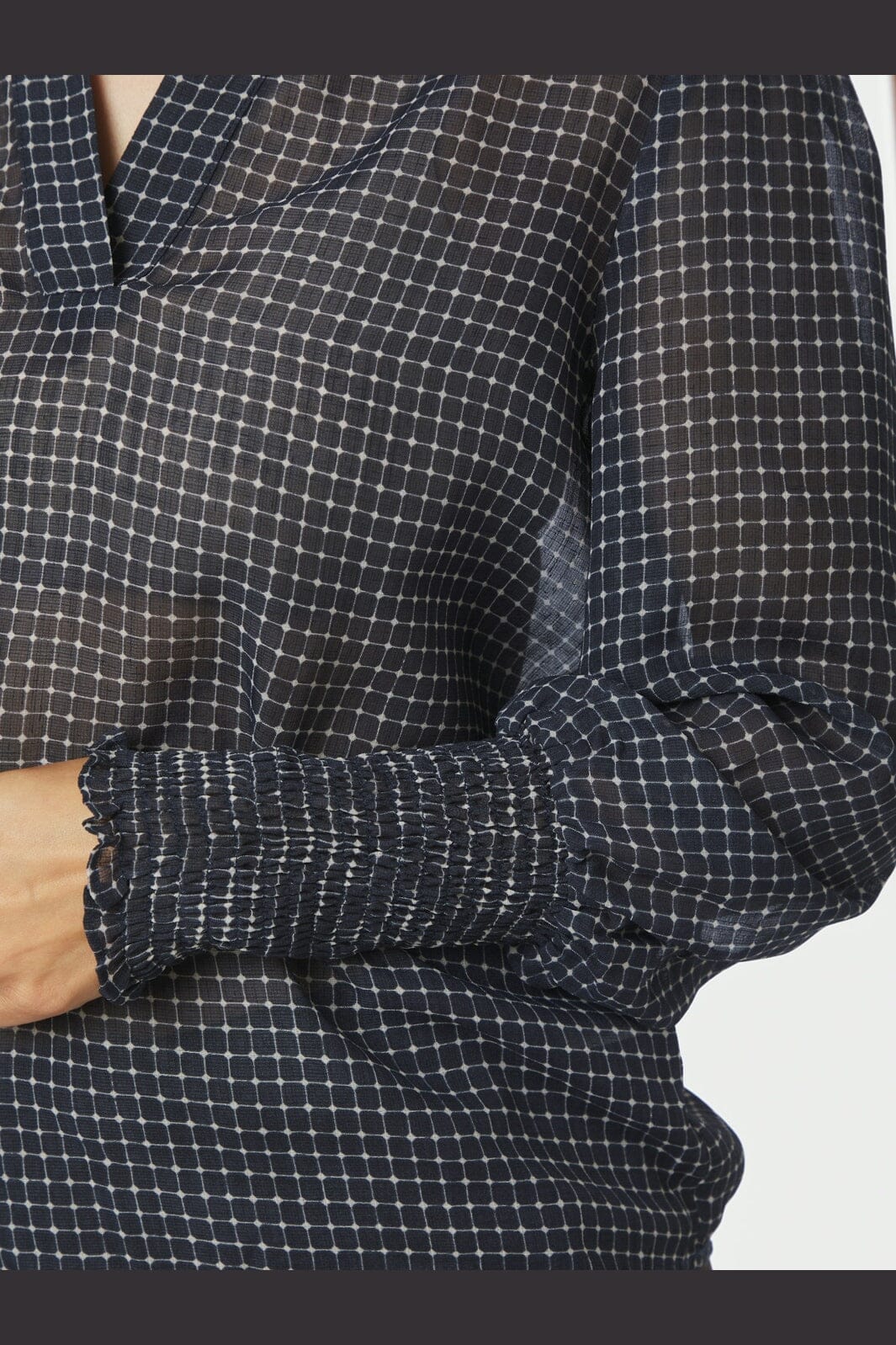 Neo Noir - Landa Simple Check Blouse 171000 - 141 - Navy