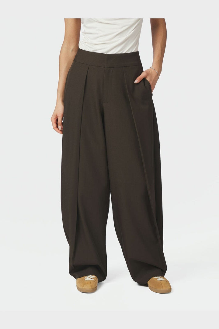 Neo Noir - Lucille Structure Pants 169655 - 676 - Dark Brown