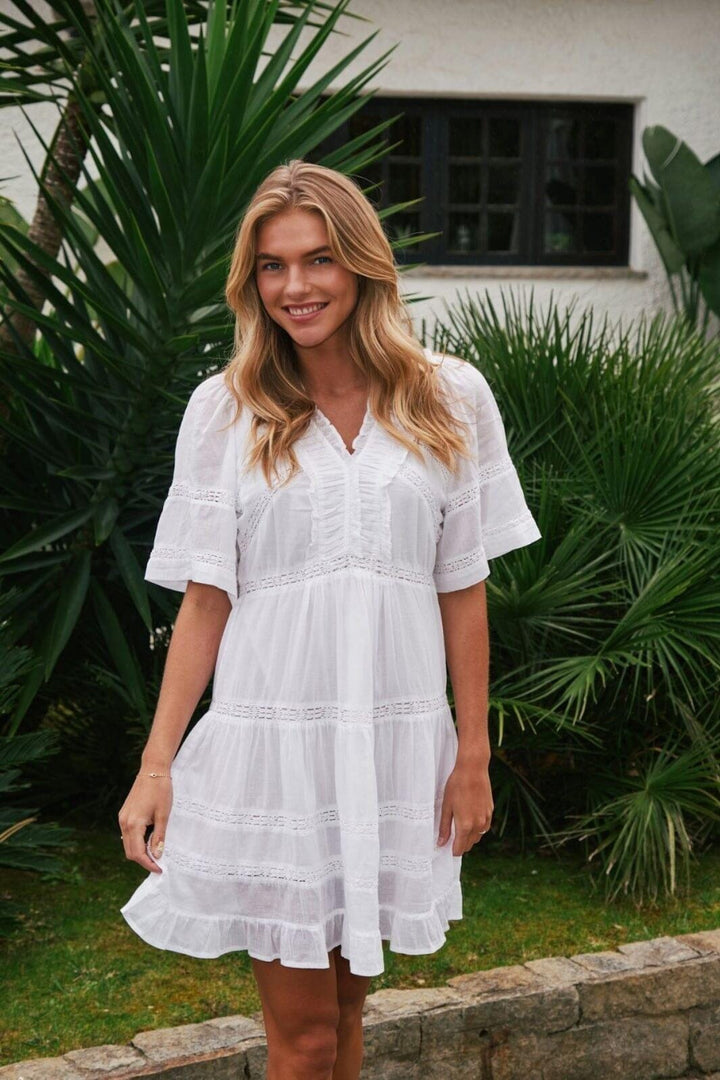 Forudbestilling - Neo Noir - Milene S Voile Dress 165528 - 120 - White Kjoler 