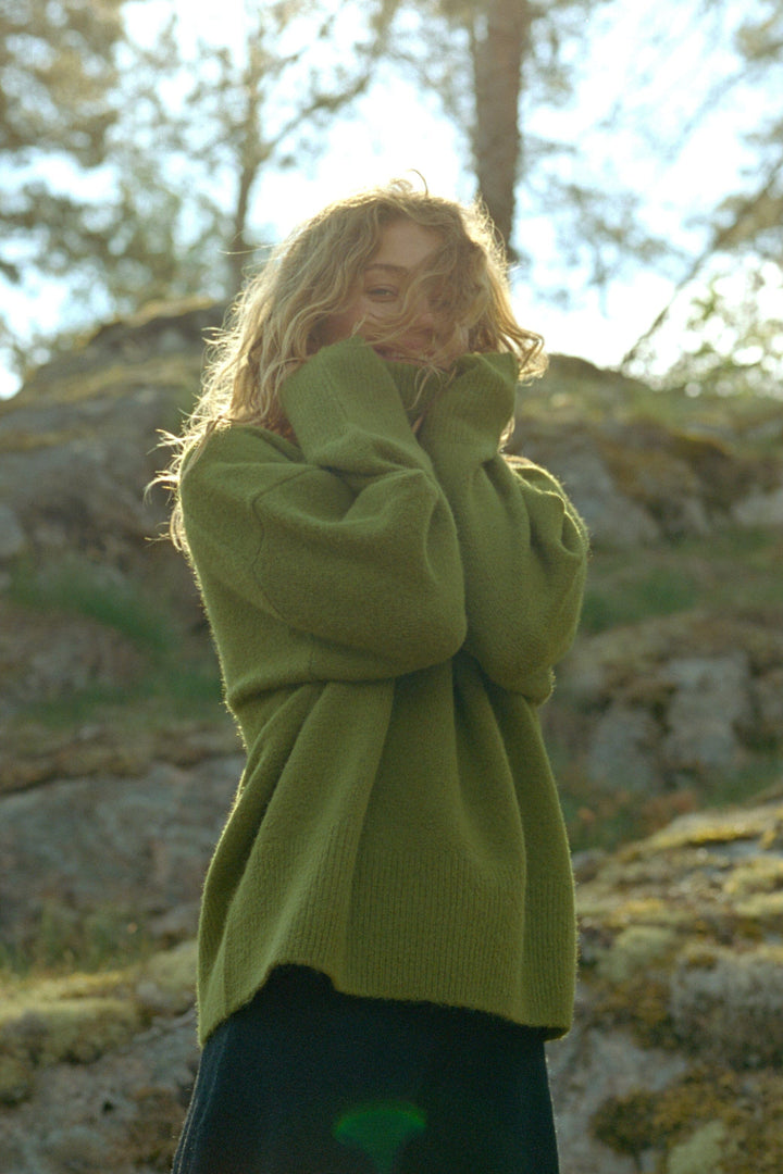 Neo Noir - Naline Knit Blouse 165512 - 340 - Sage Green Strikbluser 