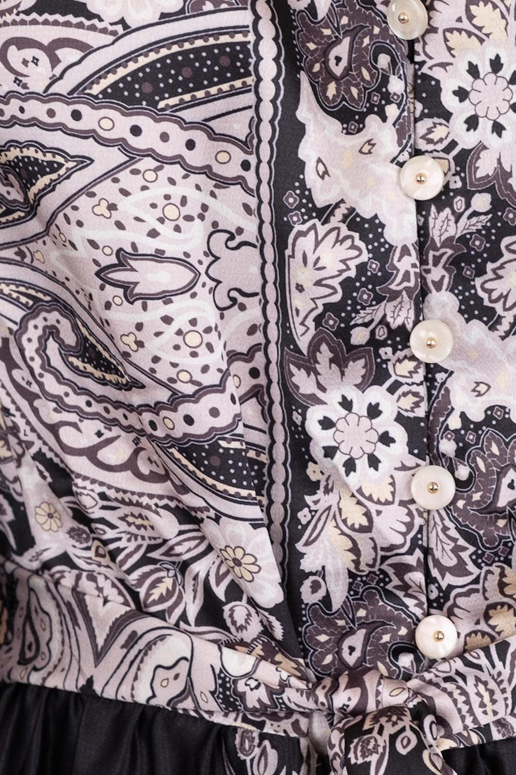 Neo Noir - Nova Paisley Border Dress - Black